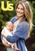 Ali Larter y su retoño Teddy